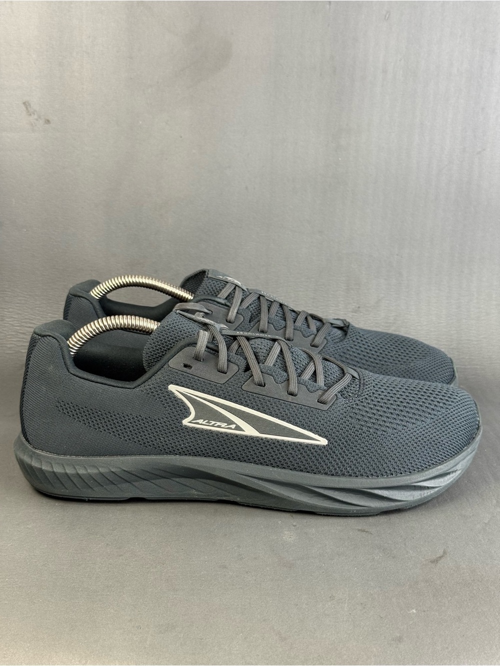 Altra Escalante 4 athletic sneaker running shoes men’s size 10